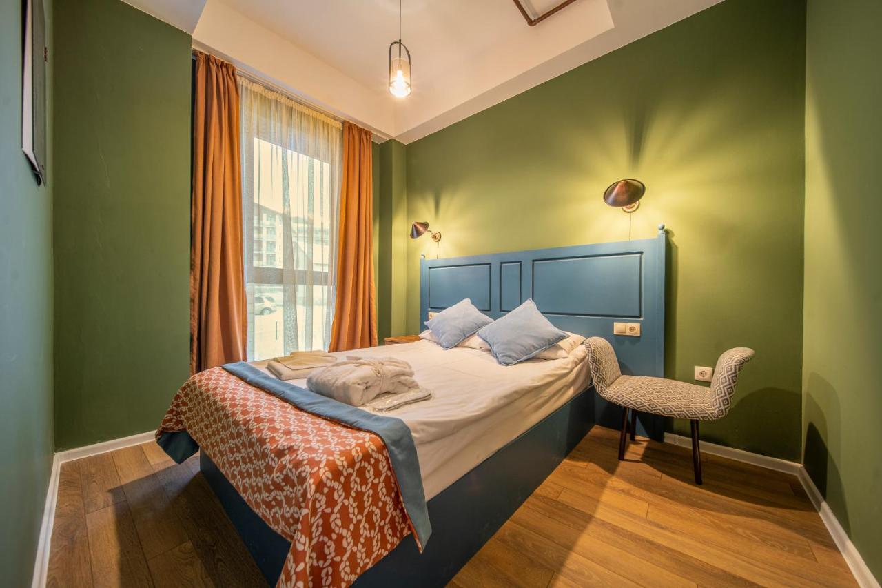 Raimond Palace Hotel Bakoerjani Buitenkant foto